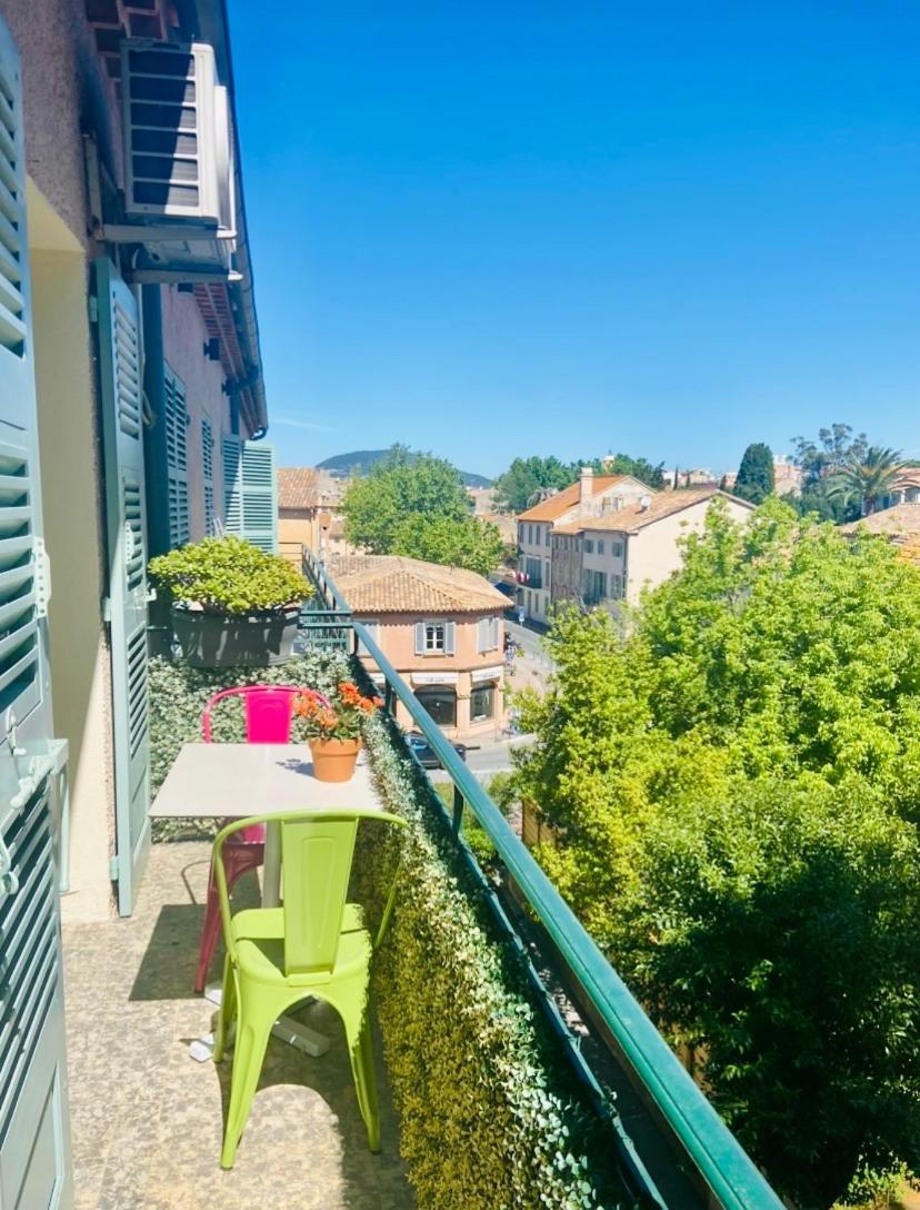 St Tropez T2 Central Сен Тропе Екстериор снимка